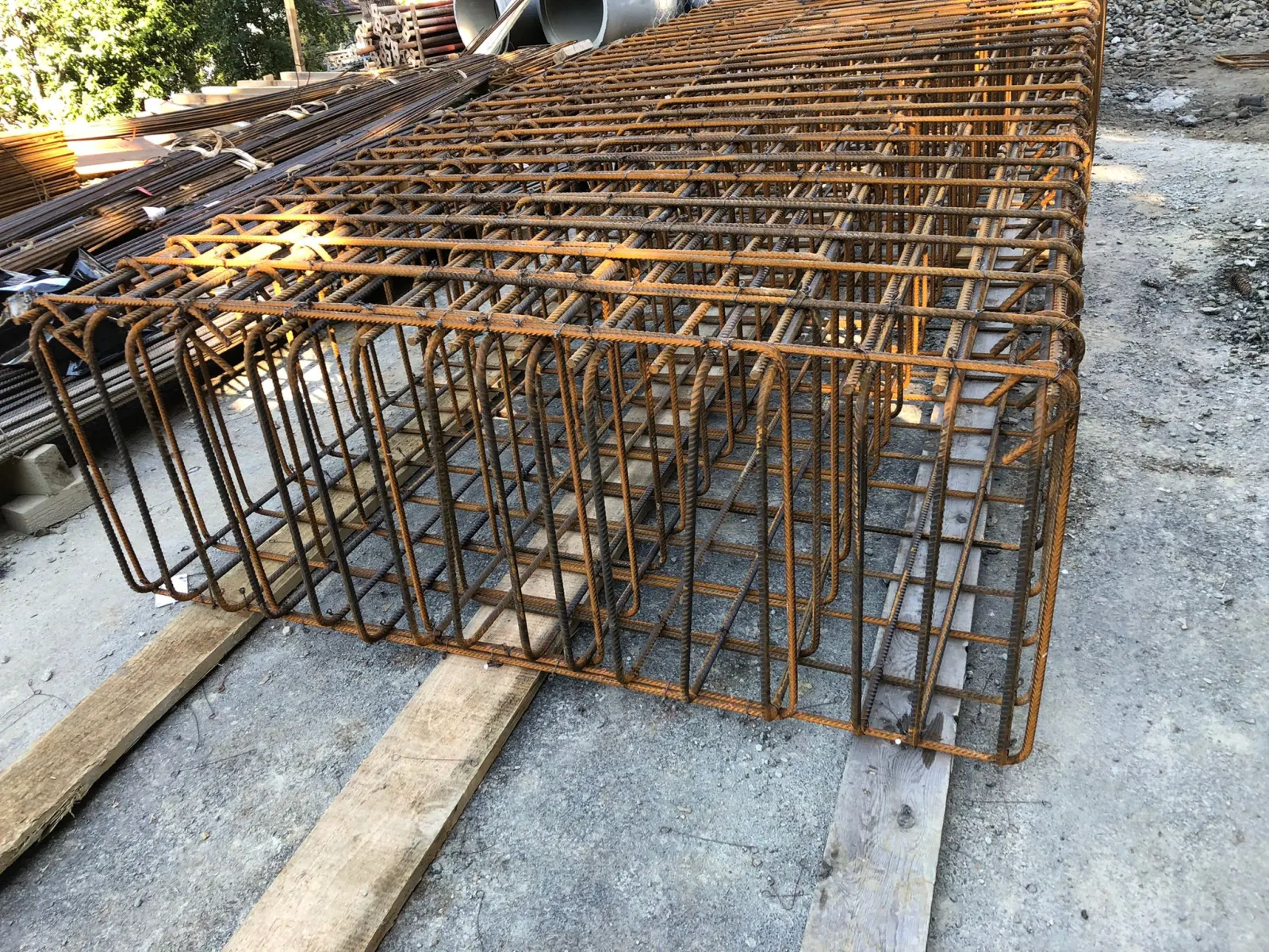 Gabbia d'armatura in cantiere